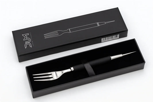 DUM Split Tobacco Fork – tabaksvork met prikker in luxe zwarte giftbox