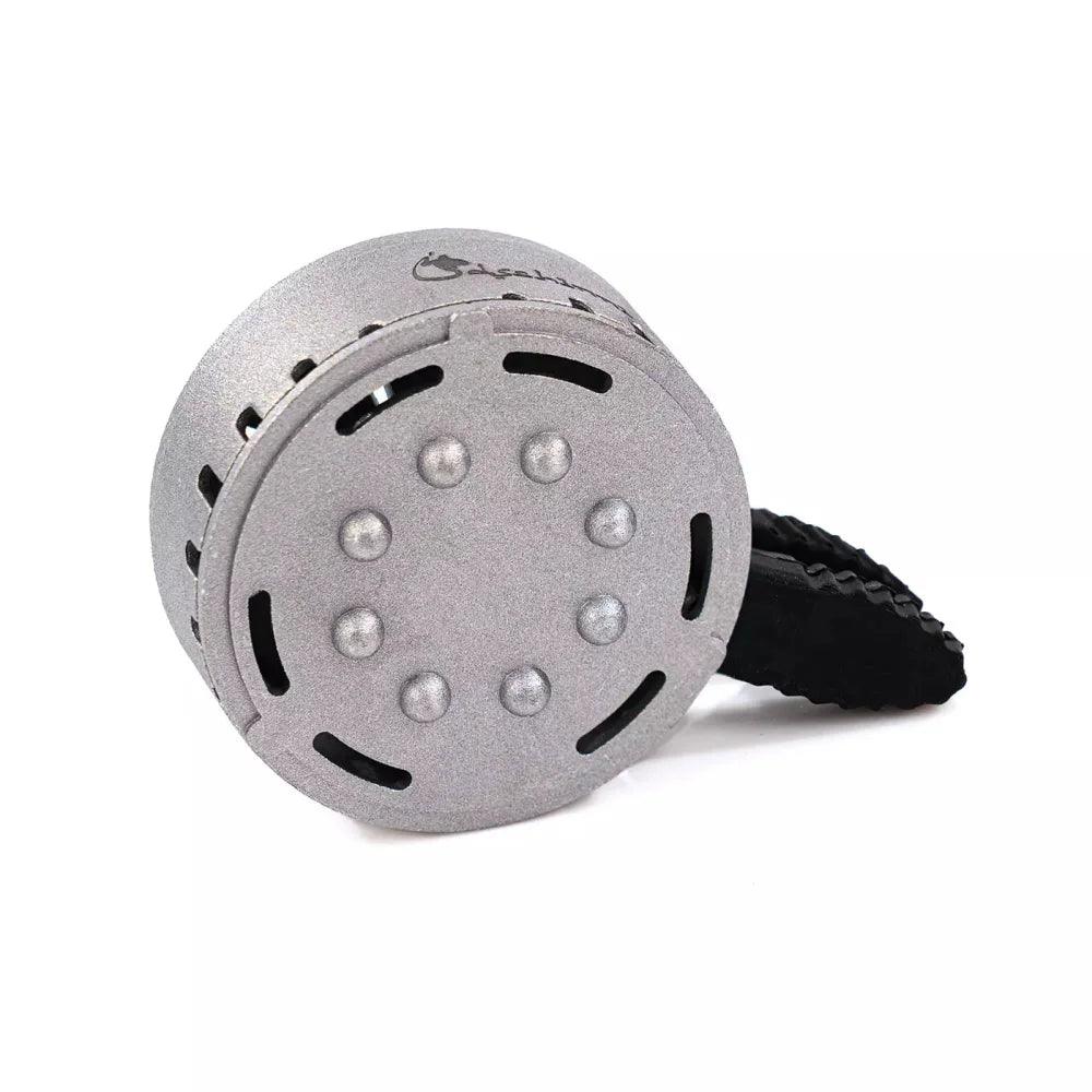 Dschinni The Crown HMD Silver – luxe shisha accessoire voor optimale warmteverdeling en langere rookduur bij je waterpijp.