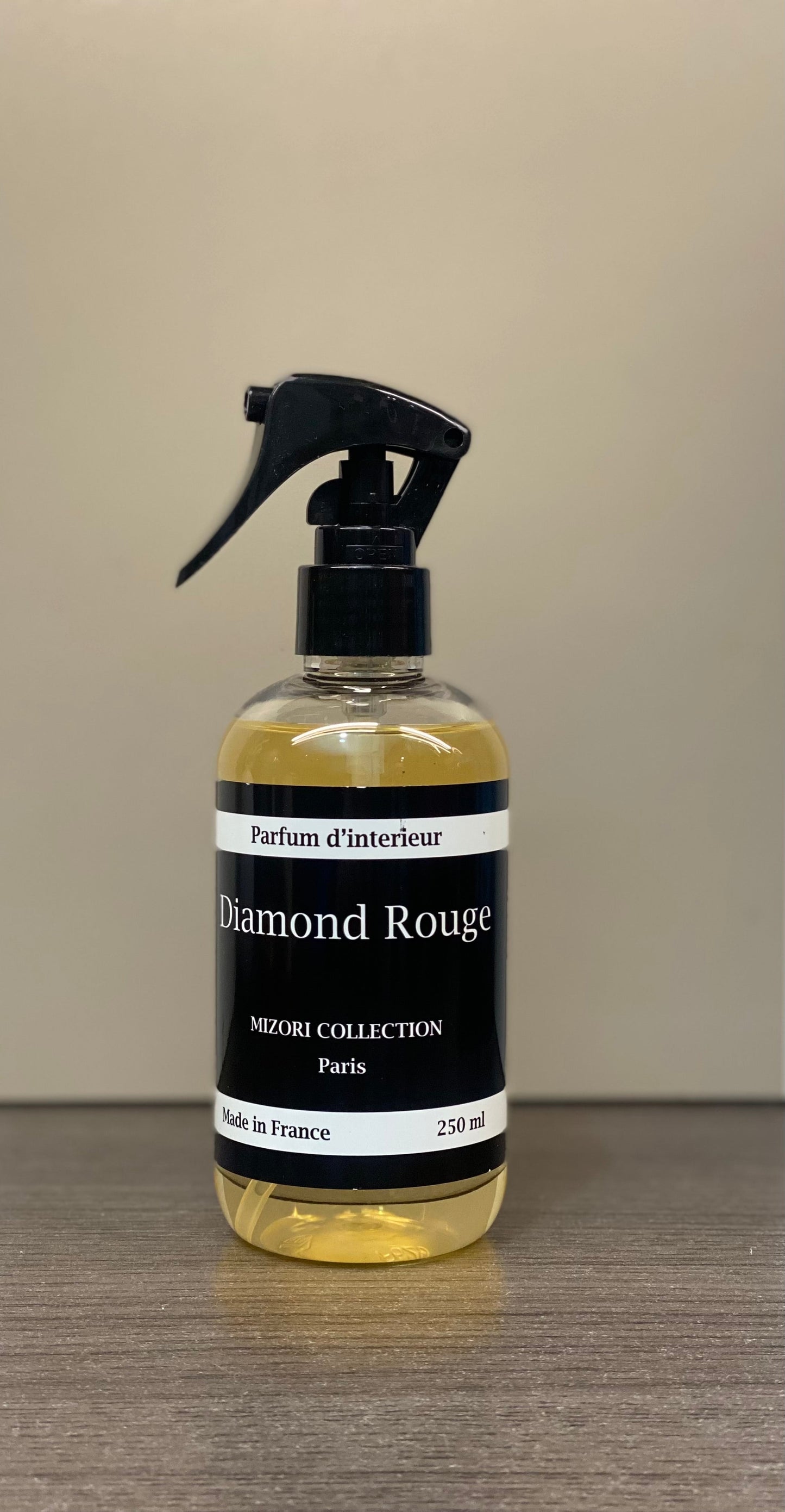 Diamond Rouge Spray Parfum D'interieur