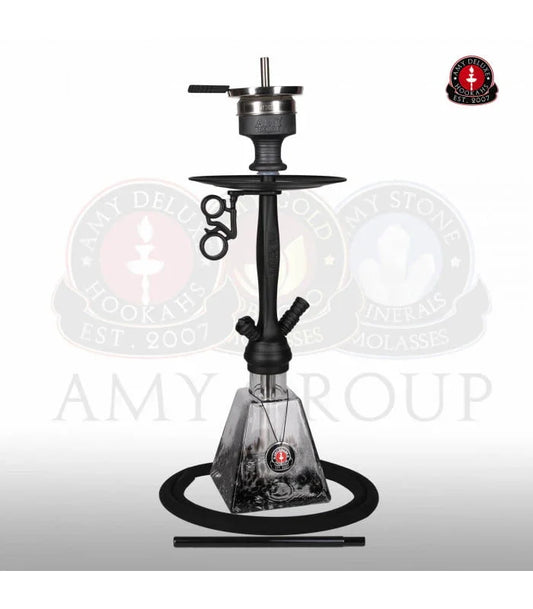 Amy Deluxe 038 I Need You waterpijp zwart uitvoering met glazen vaas